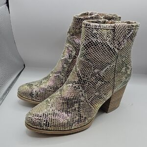 Very G  Snakeskin Ankle Boots - Multicolor SIZE 7.5